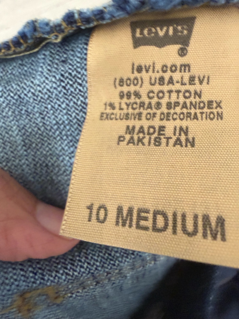Levi's 545 low boot cut Jeans - Dark wash, size 10 - Picture 6 of 8